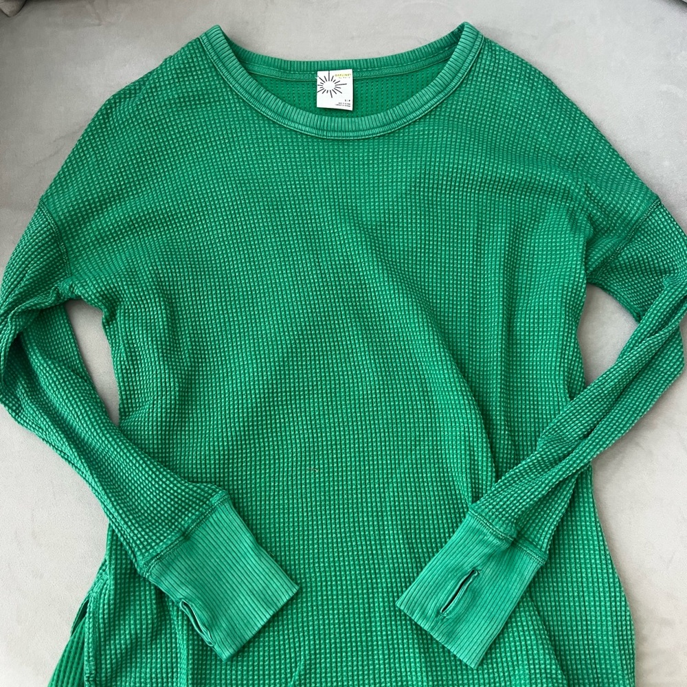 Offline by Aerie women’s Green waffle Long Sleeve Top size S (but oversized)